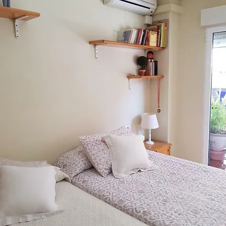 Habitacion Privada A 1500 Metros De La Playa Проживание в семье