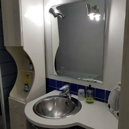 Habitación Privada A 1500 Metros De La Playa Quarto em Acomodações Particulares *